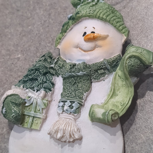 Polyacrylic snowman ornament with a scroll and gift - green CLEARANCE og1