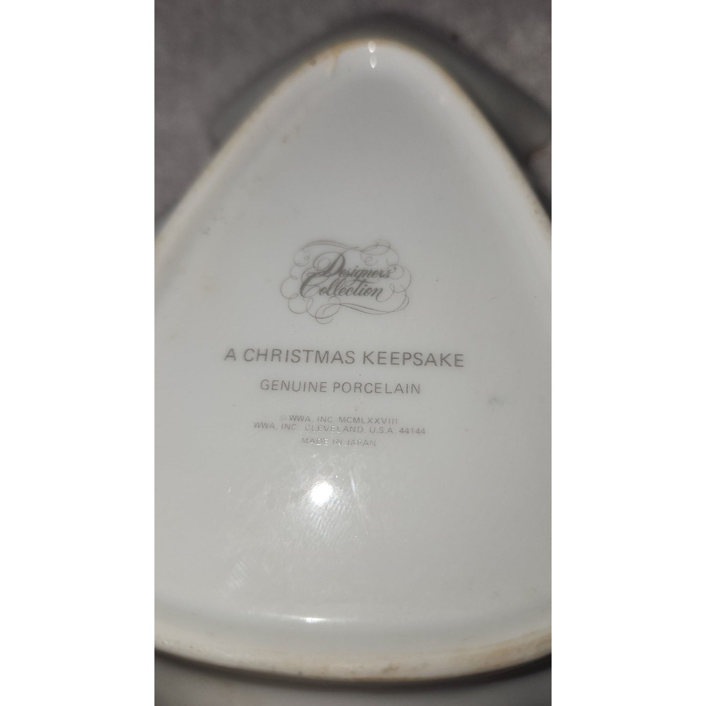 vintage Designer's Collection A Christmas Keepsake candy trinket dish
