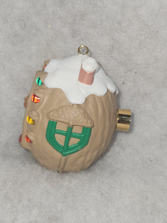 Vintage Hallmark Keepsake Ornament Magic Light Up Sweet Nut 1992