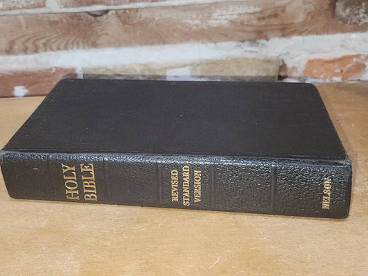 Vintage Hardcover Bible Thomas Nelson & Dons vb89