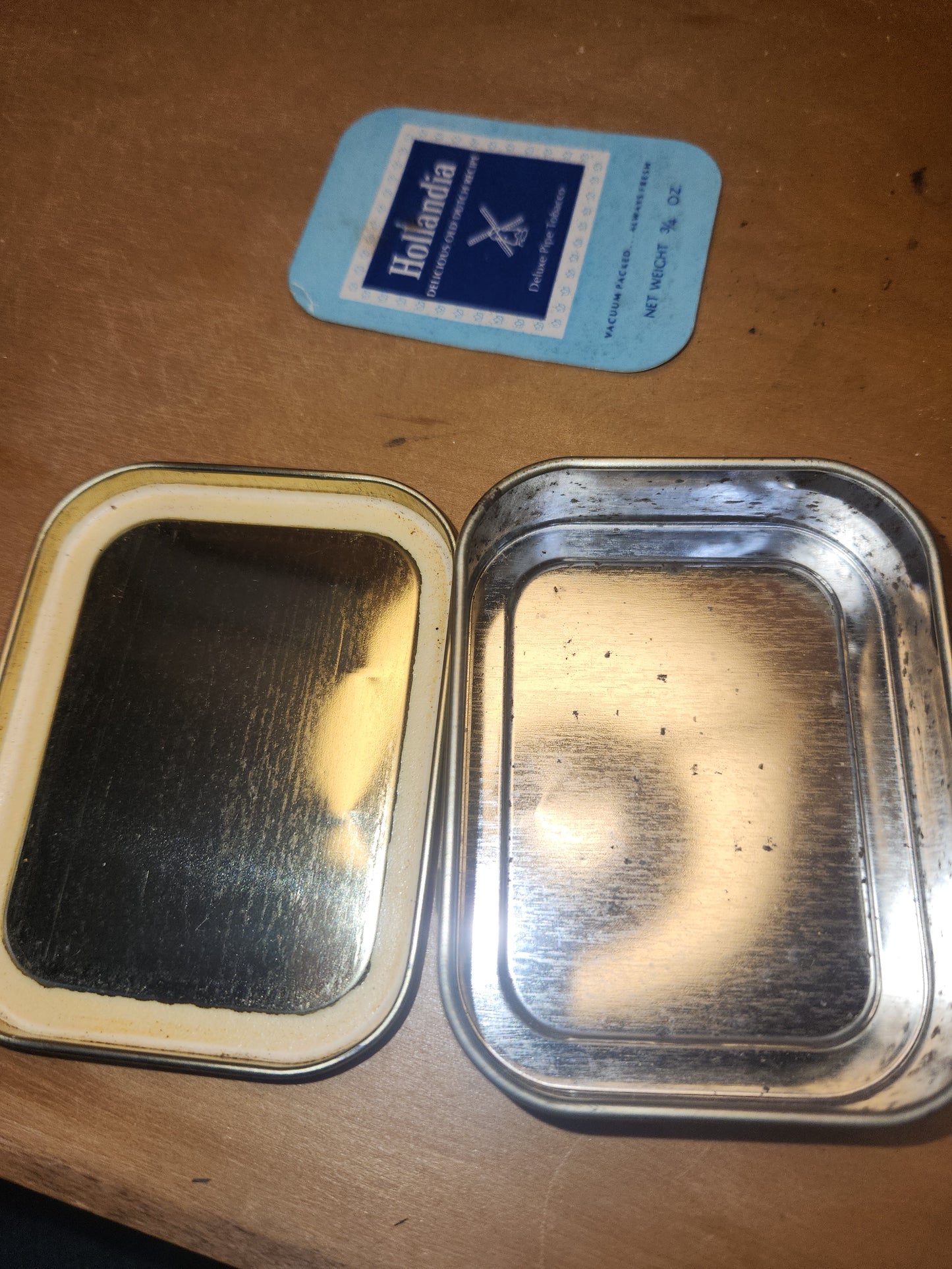 Vintage Niemeyer English Latakia Mixture Old English Recipe Tobacco Tin 3/4 oz International Deluxe Pipe Tobaccos World Tabac LTD tin05