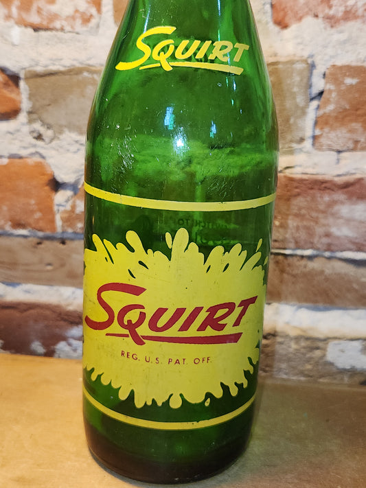 Vintage Soda Bottle Duraglas Squirt Large Green Glass Never An After-Thirst 1 Pint 12 Ounces