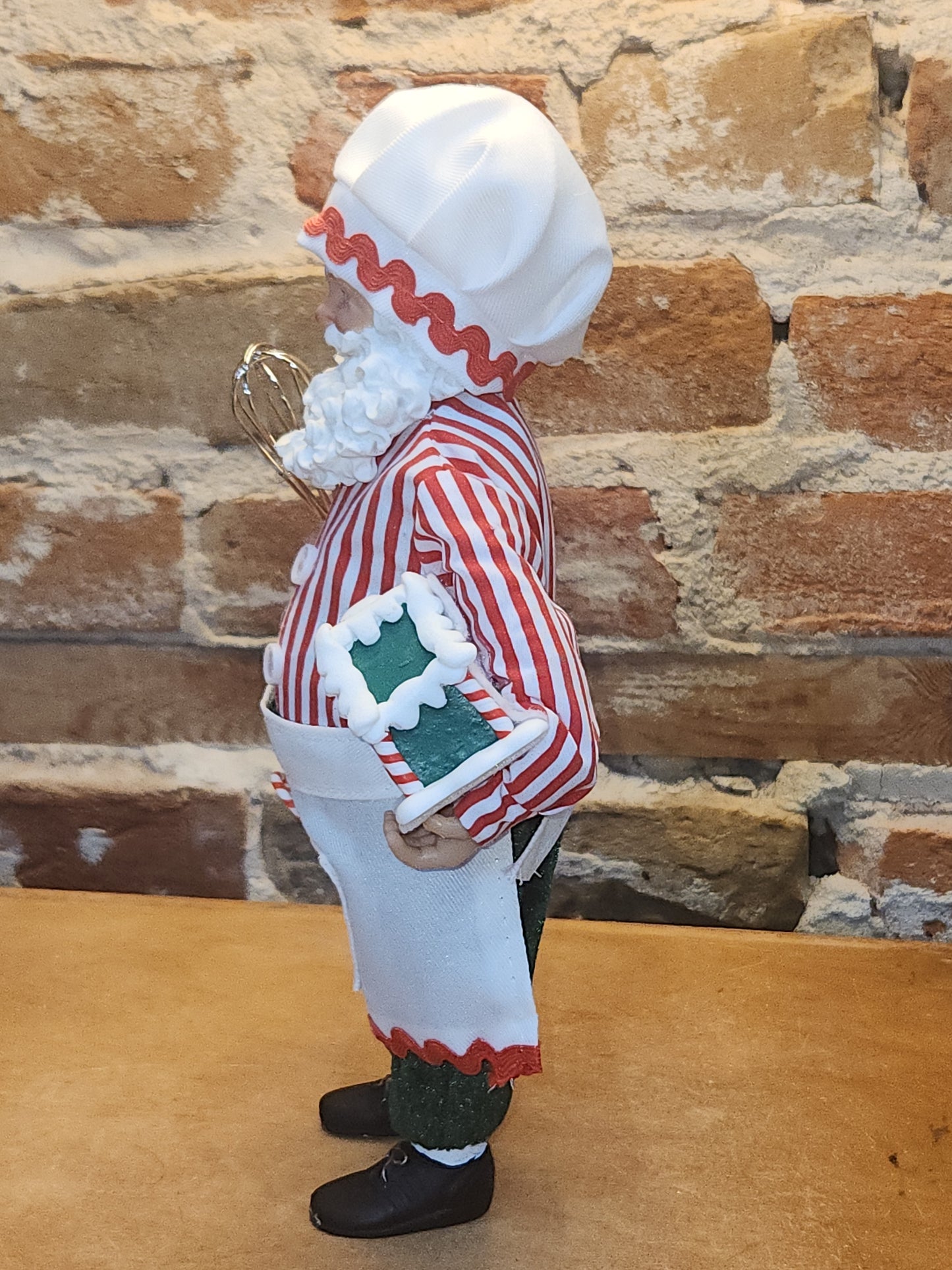 Ashland Christmas Collectible Baker Santa Figurine Gingerbread House Whisk candy Cane