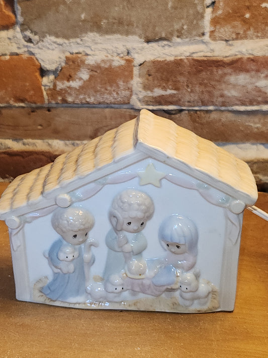 Vintage Precious Moments Porcelain Nightlight Nativity Scene with Light That Works 1992 na7