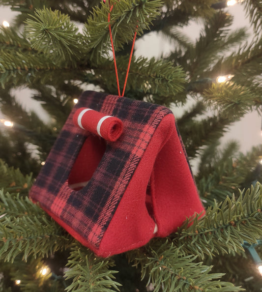 Tent Ornament Plaid Fabric with Rolled Window Flap o91