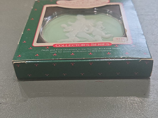 Vintage Hallmark Keepsake Norman Rockwell Cameo Ornament 6th in Series 1985
