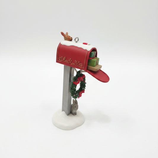 Vintage Hallmark Keepsake Ornament Holiday Mail Exclusive 2006 VIP Gift Cardinal Bunny Mailbox