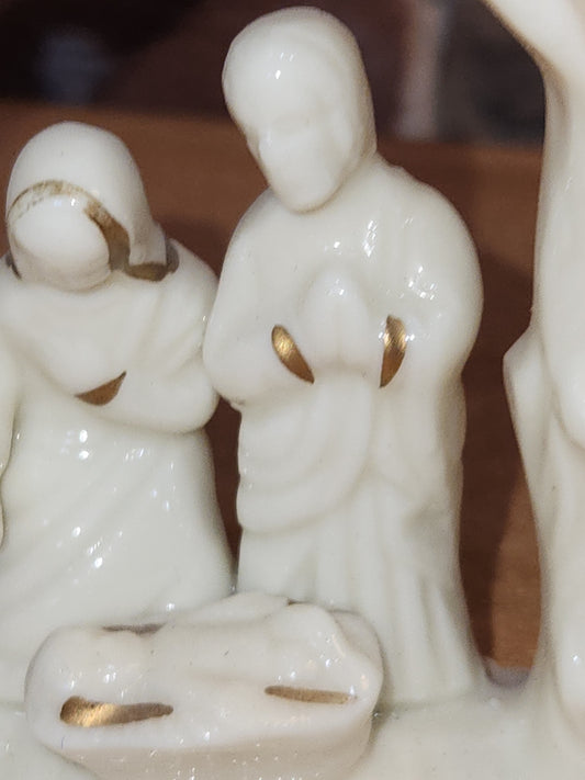 Vintage World Bazaars Nativity Ornament with Original Box nt07