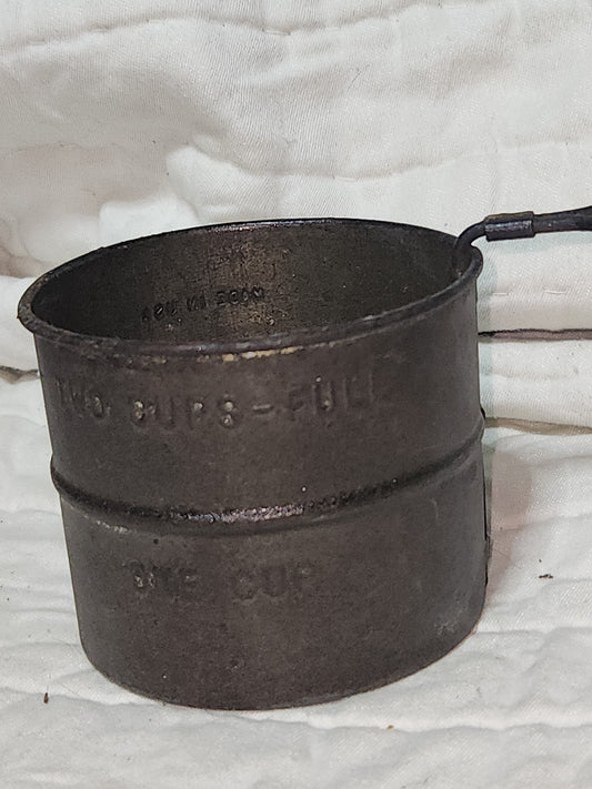 Vintage Manual Hand Held Flour Sifter one cup two cups full made in USA kit227