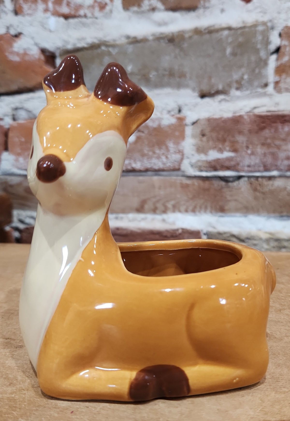 Dexter Ceramic Planter Sitting Deer Reindeer pl49