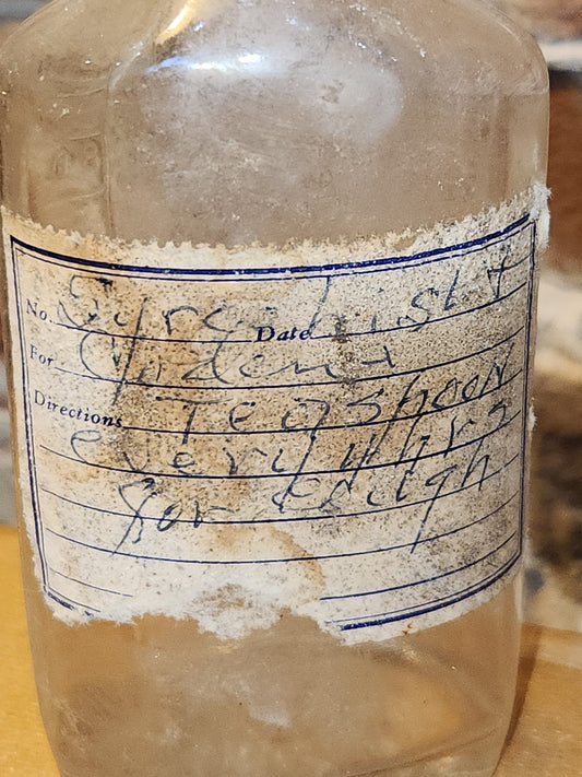 Vintage Medicine Bottle Duraglas Handprinted Label with Plastic Lid vmb99