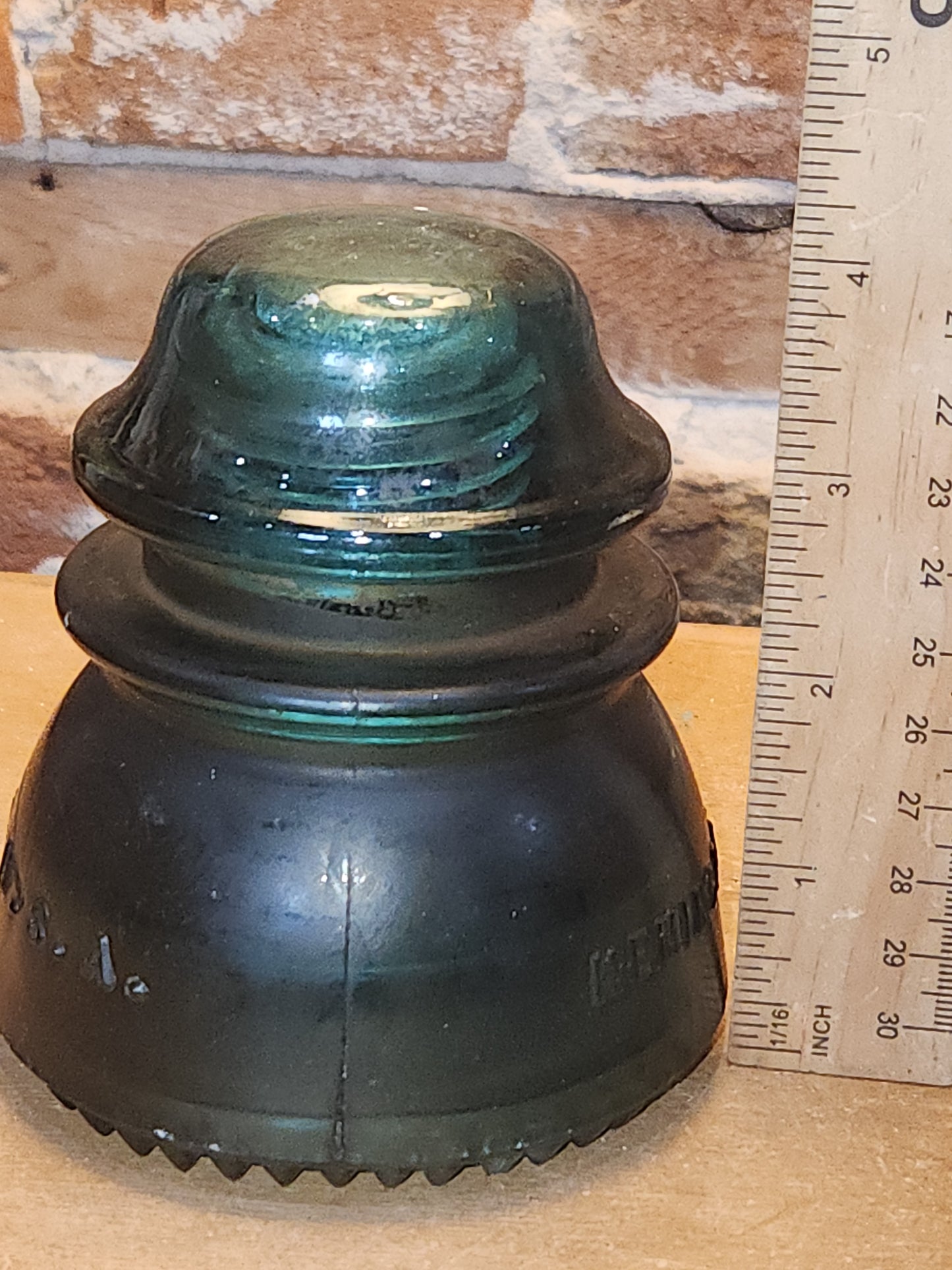 Vintage Hemingray # 42 teal green insulator Darker AS IS h642d