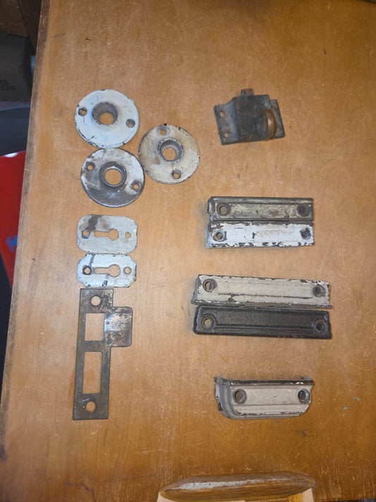 Vintage Door Knob Hardware 11 Pieces Will Not Seperate