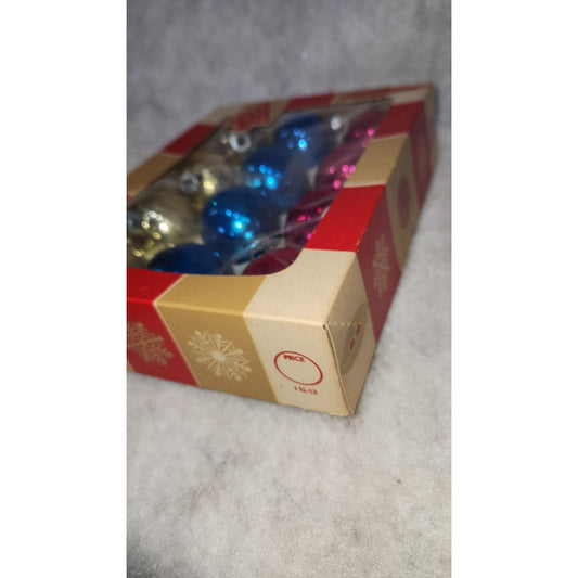 Vintage Box of Coby Glass Ornaments BO04