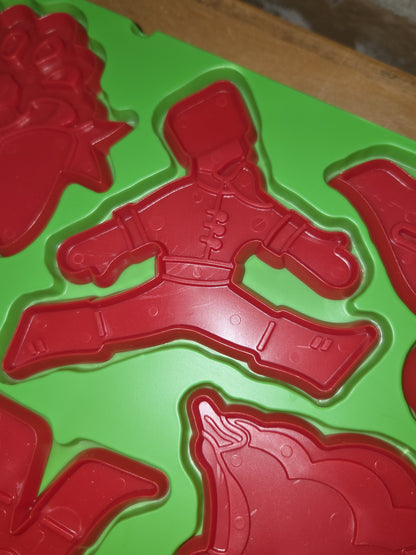 Vintage Collectible Cookie Cutters Kraft Kitchens The Twelve Days Of Christmas Plastic Cookie Cutters 1978 With Box cc76