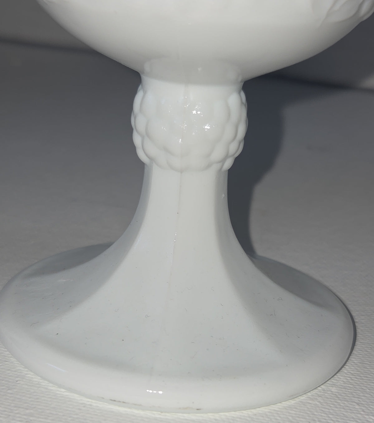 Vintage Milk Glass Indiana Glass Colony Harvest Grape Pattern Footed Water Goblets Set Of 2