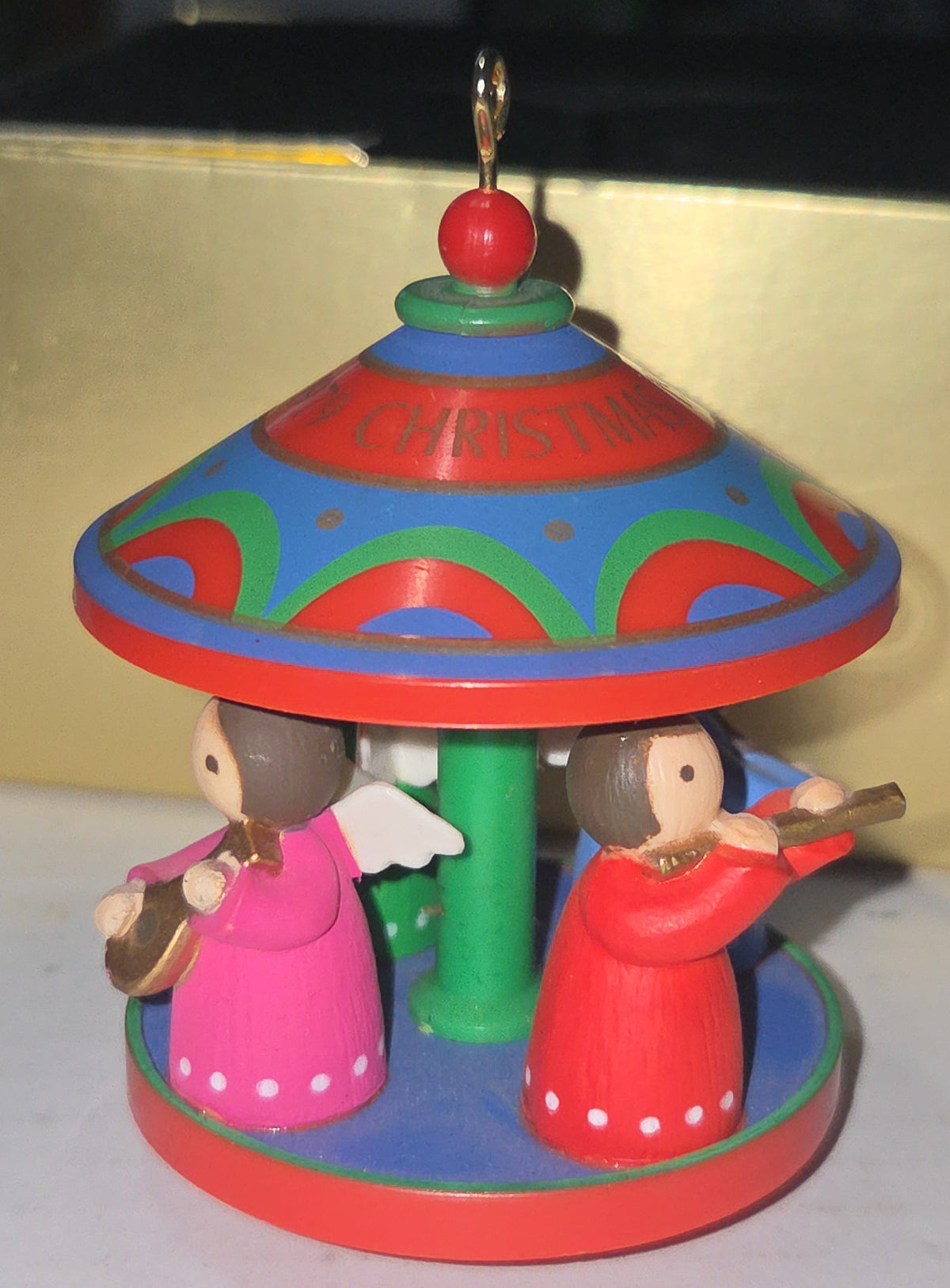 Vintage Hallmark Tree-Trimmer Ornament Christmas Carrousel Twirl-About Motion Angels Carousel