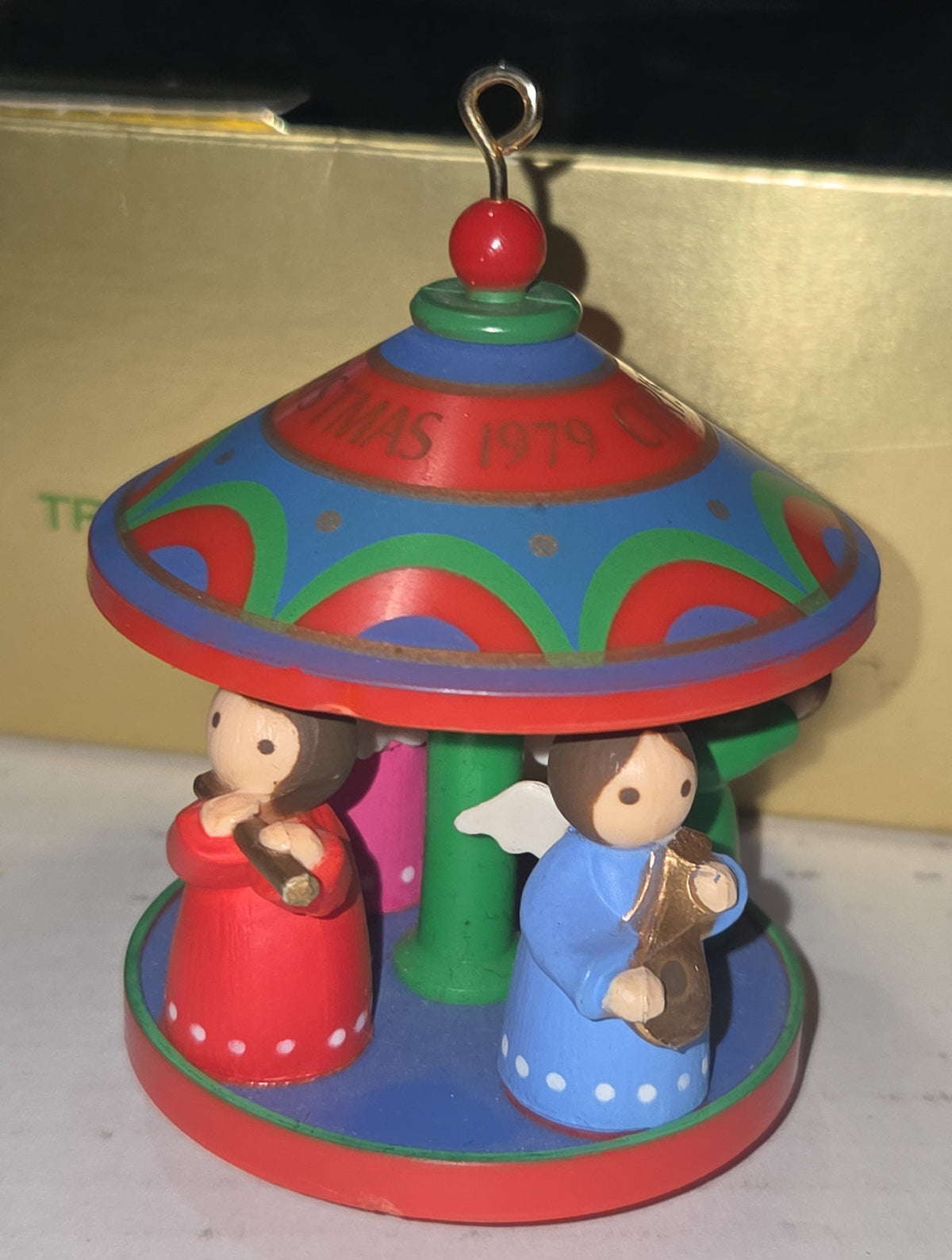 Vintage Hallmark Tree-Trimmer Ornament Christmas Carrousel Twirl-About Motion Angels Carousel