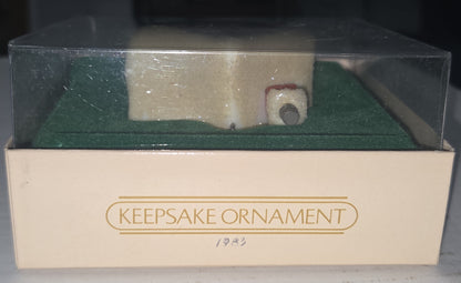 Vintage Hallmark Keepsake Ornament Workshop Santa's with Box 1982