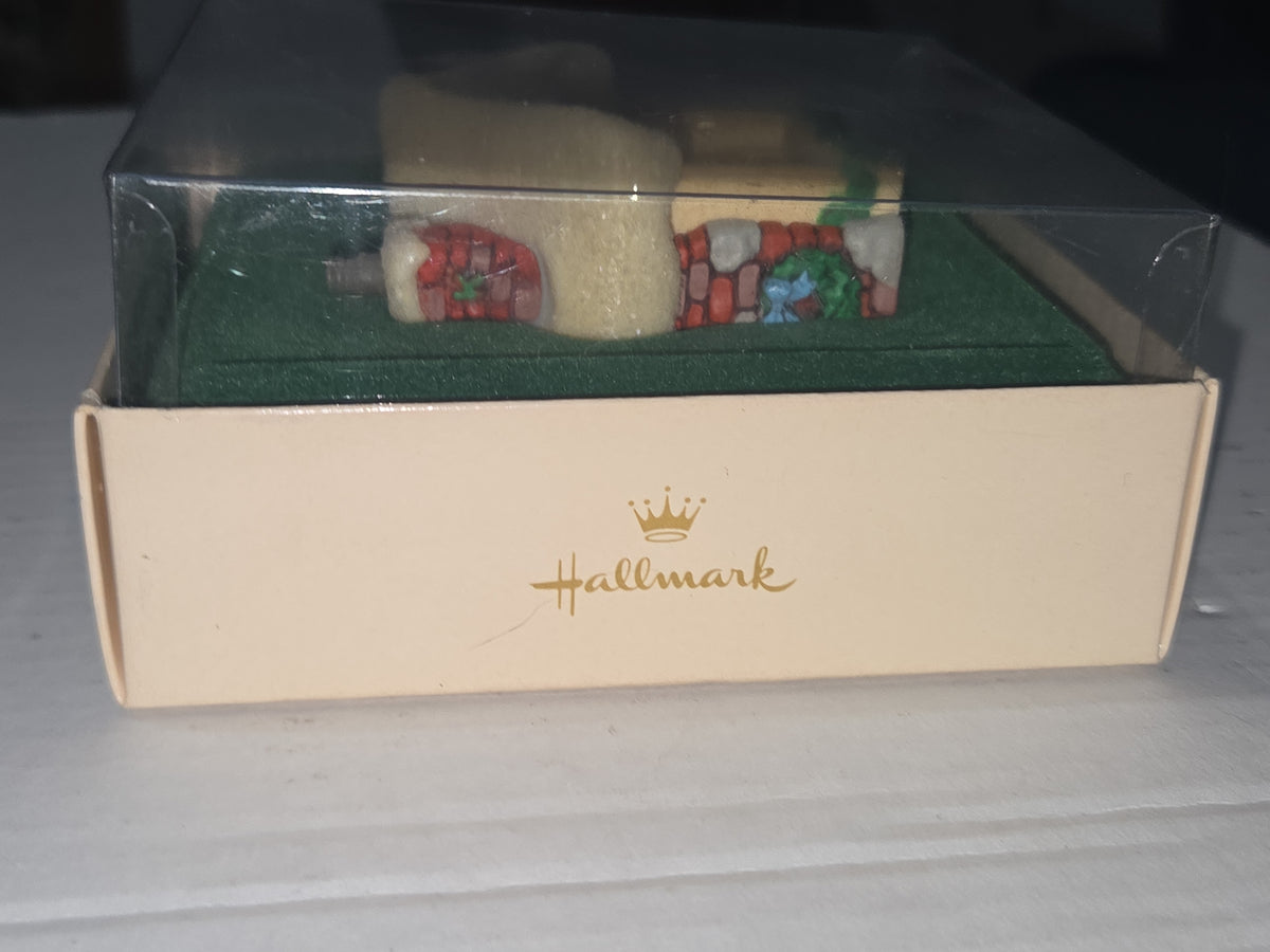 Vintage Hallmark Keepsake Ornament Workshop Santa's with Box 1982