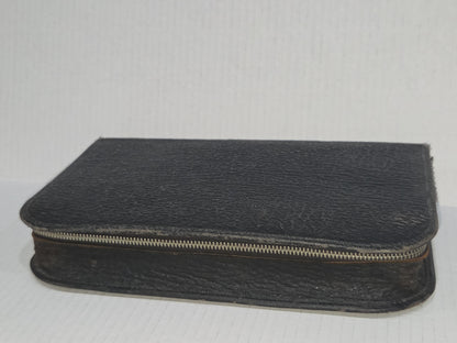 Vintage Men’s Grooming Travel Kit Toiletry Set Textured Leather