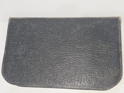 Vintage Men’s Grooming Travel Kit Toiletry Set Textured Leather