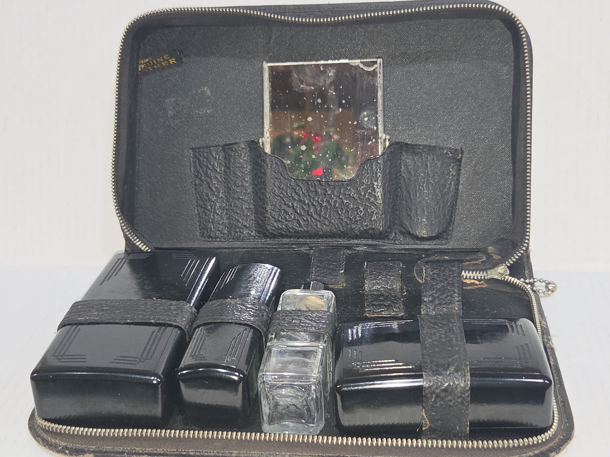 Vintage Men’s Grooming Travel Kit Toiletry Set Textured Leather