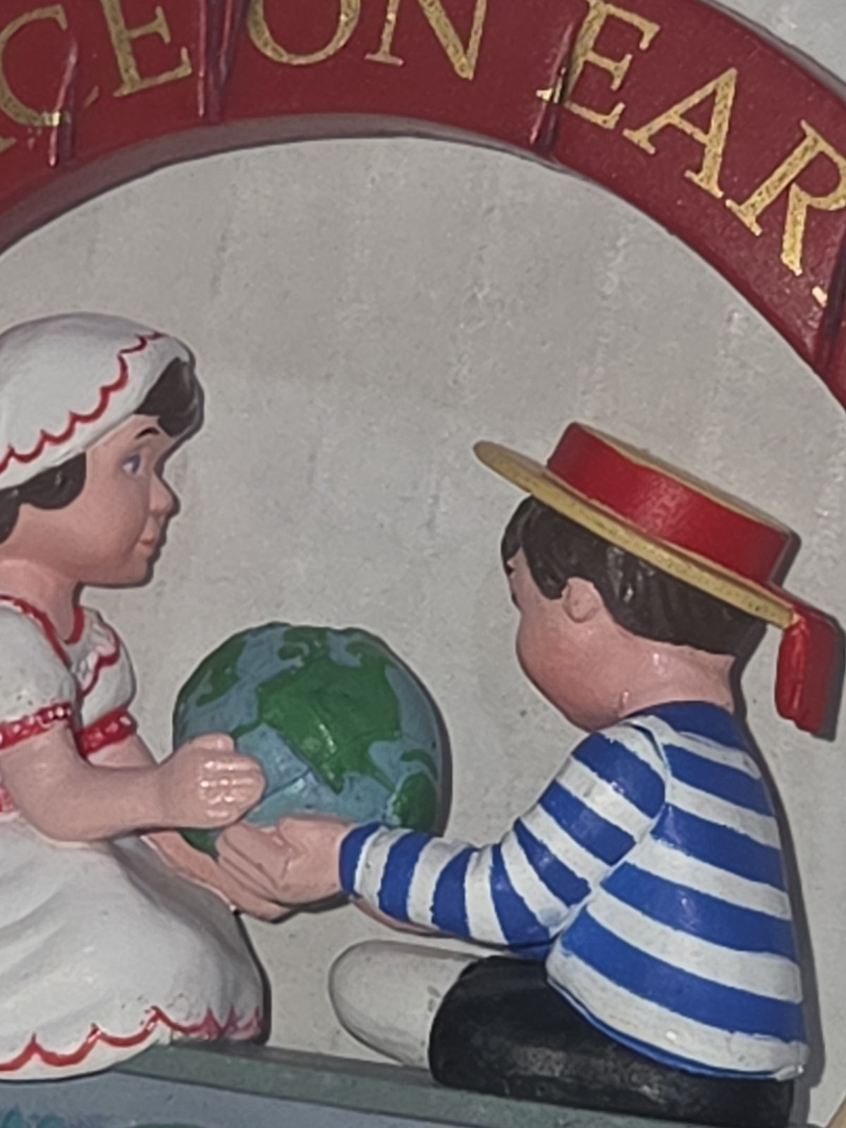 Vintage Hallmark Keepsake Ornament Italy First in Peace on Earth Series 1991