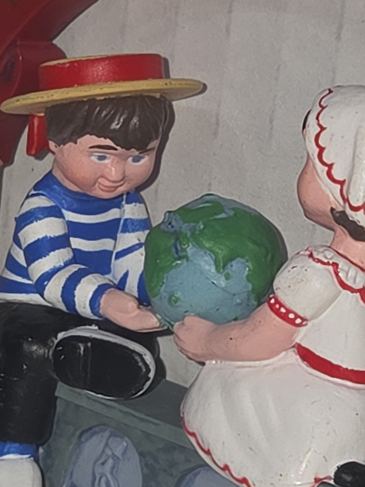 Vintage Hallmark Keepsake Ornament Italy First in Peace on Earth Series 1991