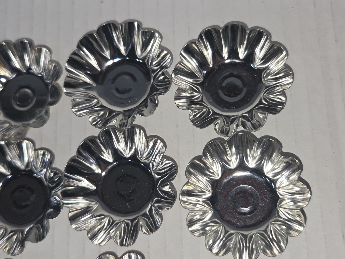 Vintage Miniture Tart Tins Aluminum Scalloped Fluted Baking Pan Mini Pie Set of 12