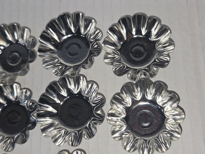 Vintage Miniture Tart Tins Aluminum Scalloped Fluted Baking Pan Mini Pie Set of 12