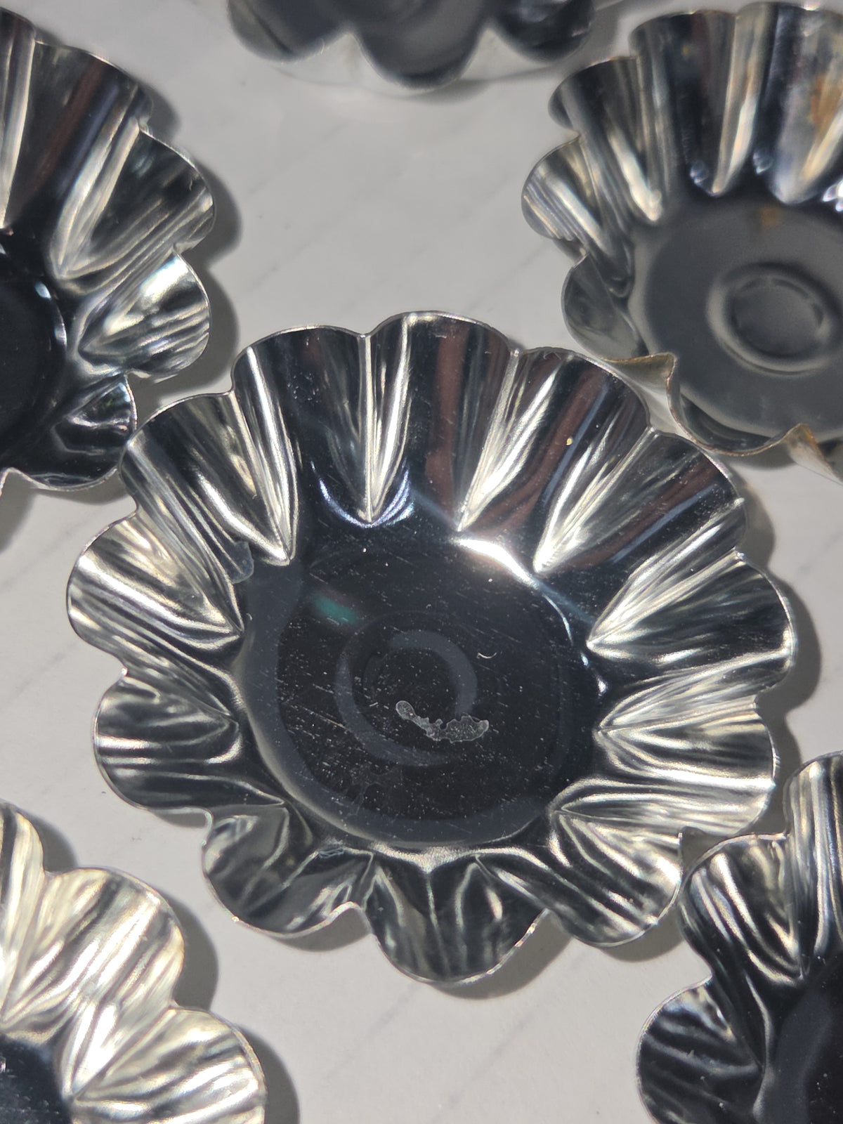 Vintage Miniture Tart Tins Aluminum Scalloped Fluted Baking Pan Mini Pie Set of 12