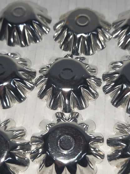 Vintage Miniture Tart Tins Aluminum Scalloped Fluted Baking Pan Mini Pie Set of 12