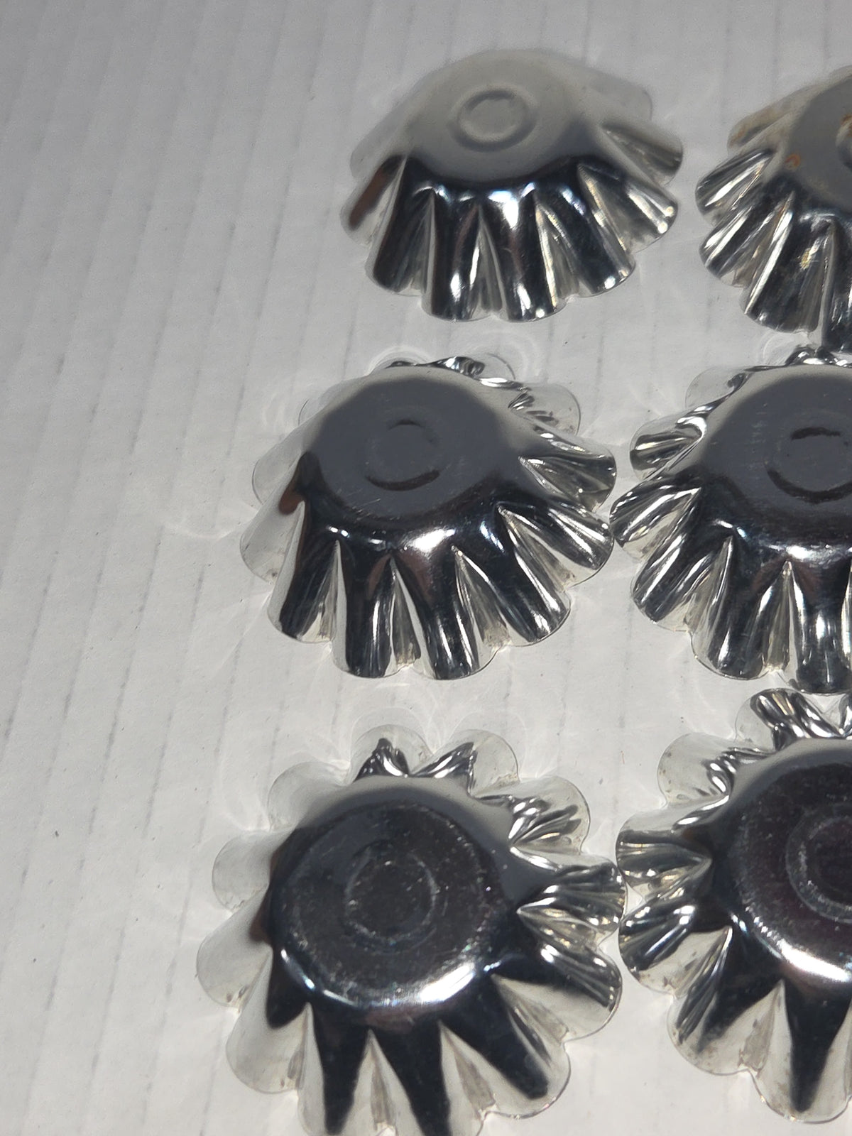 Vintage Miniture Tart Tins Aluminum Scalloped Fluted Baking Pan Mini Pie Set of 12