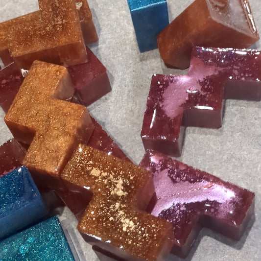 Pyramid game unique gift