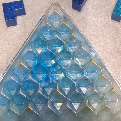 Pyramid game unique gift