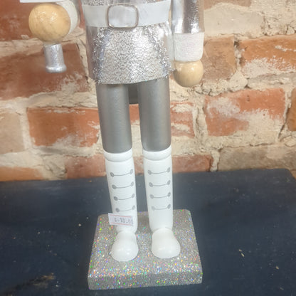 Nutcracker soldier silver, white and glitter