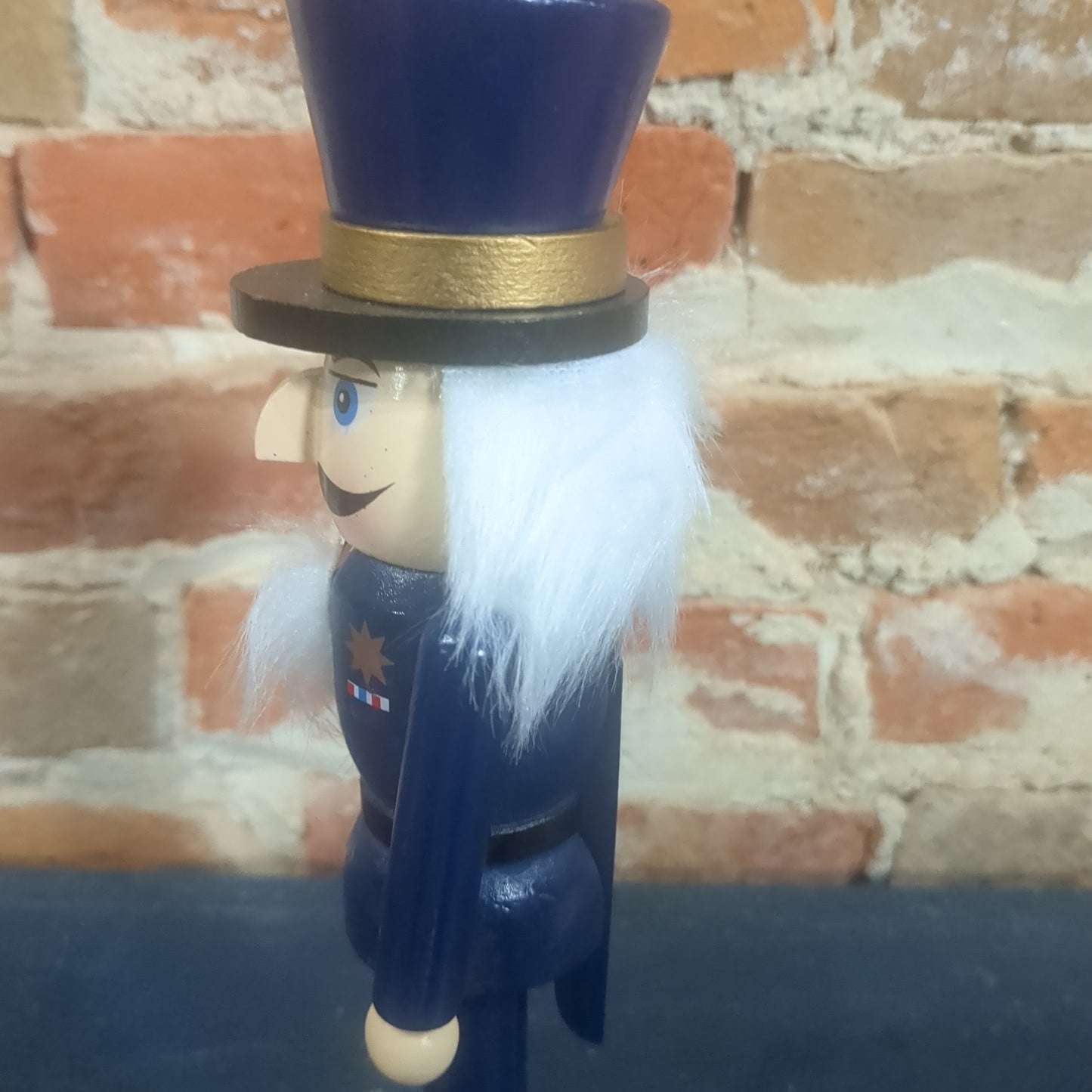 Nutcracker Police Policeman NC9