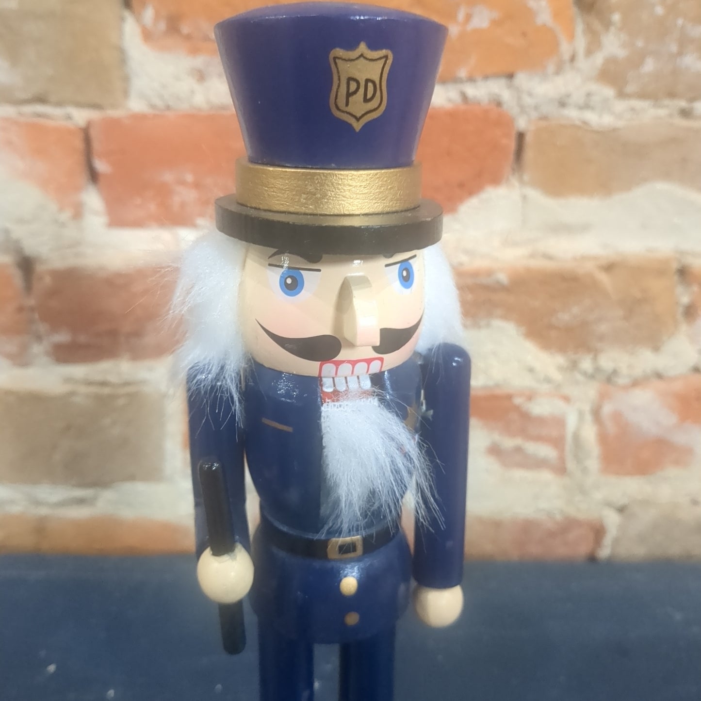 Nutcracker Police Policeman NC9