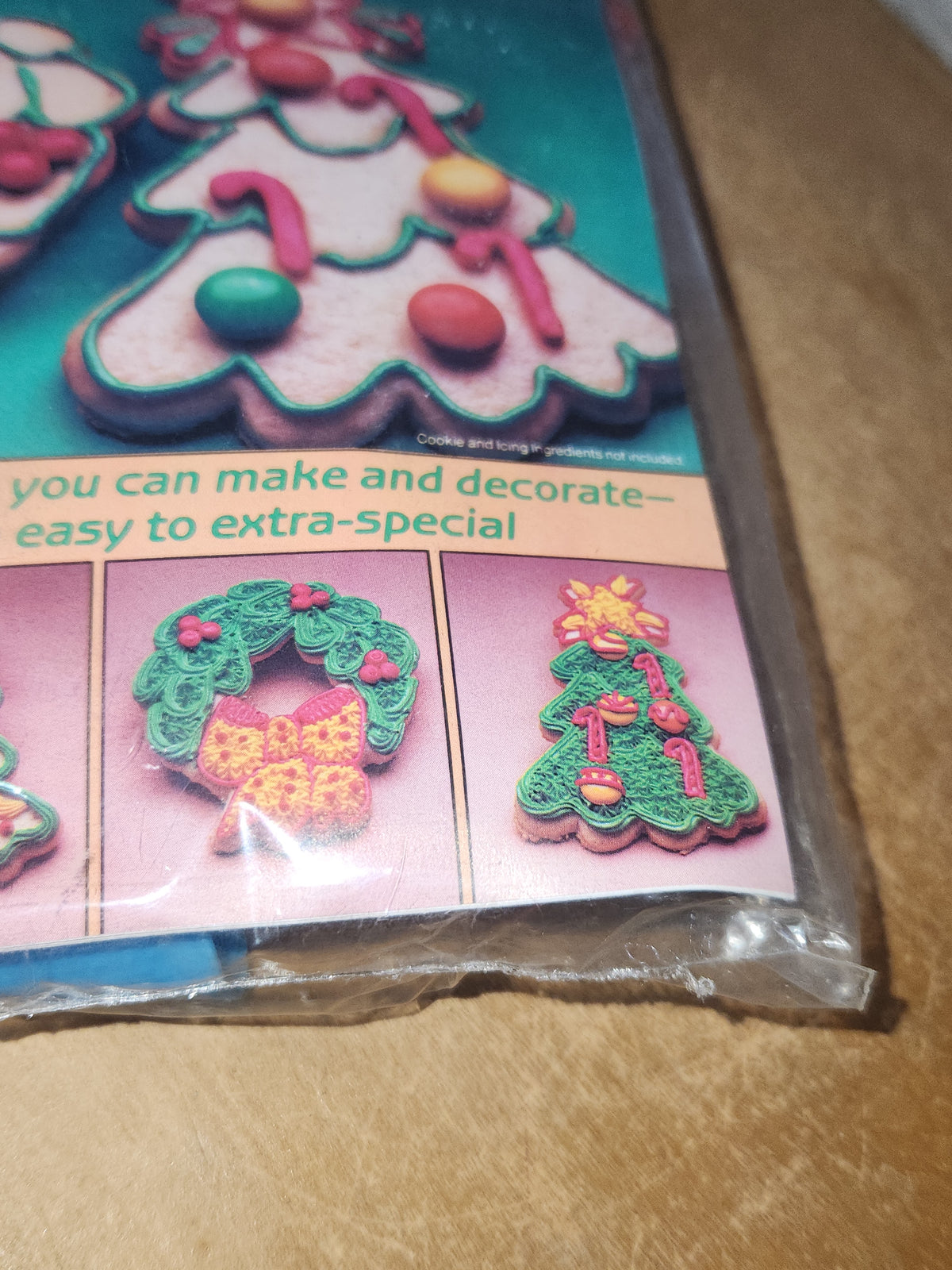 Vintage Cookie Cutters Wilton Chrismas Tree and Wreath Cookie NOS in Original Packaging
