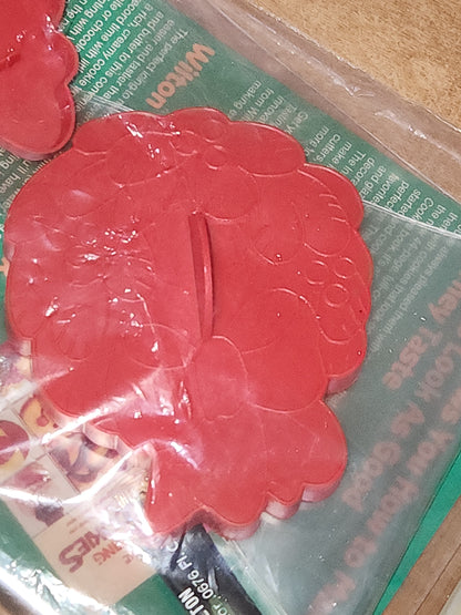 Vintage Cookie Cutters Wilton Chrismas Tree and Wreath Cookie NOS in Original Packaging