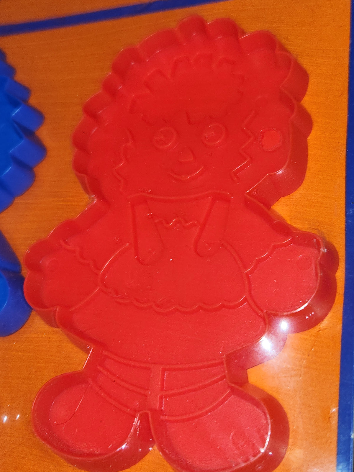 Vintage Collectible Cookie Cutter Hallmark Raggedy Ann & Andy 4 1/2"