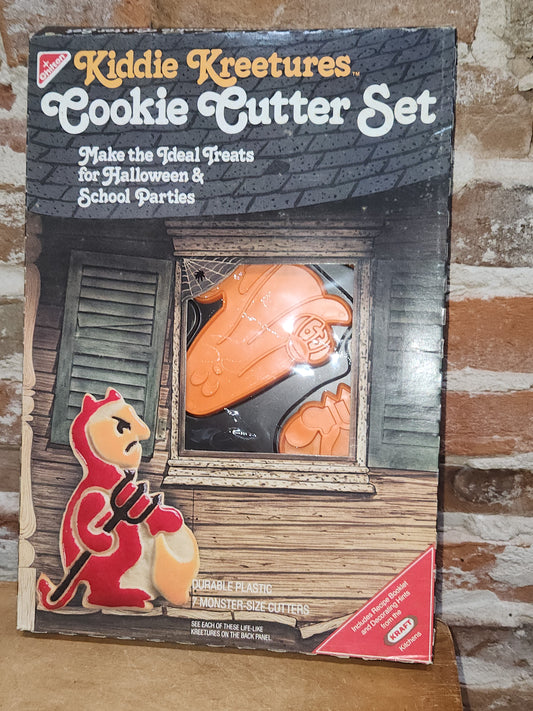 Vintage Cookie Cutters Kraft Kitchens Kiddy Kreetures Halloween With Box