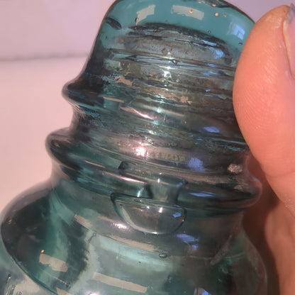 Vintage Hemingray #40 glass insulator teal h640