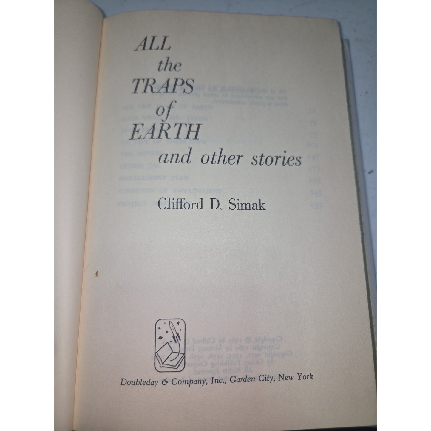 Vintage Hardcover All The Traps Of Earth & other stories Clifford D. Simak 1962
