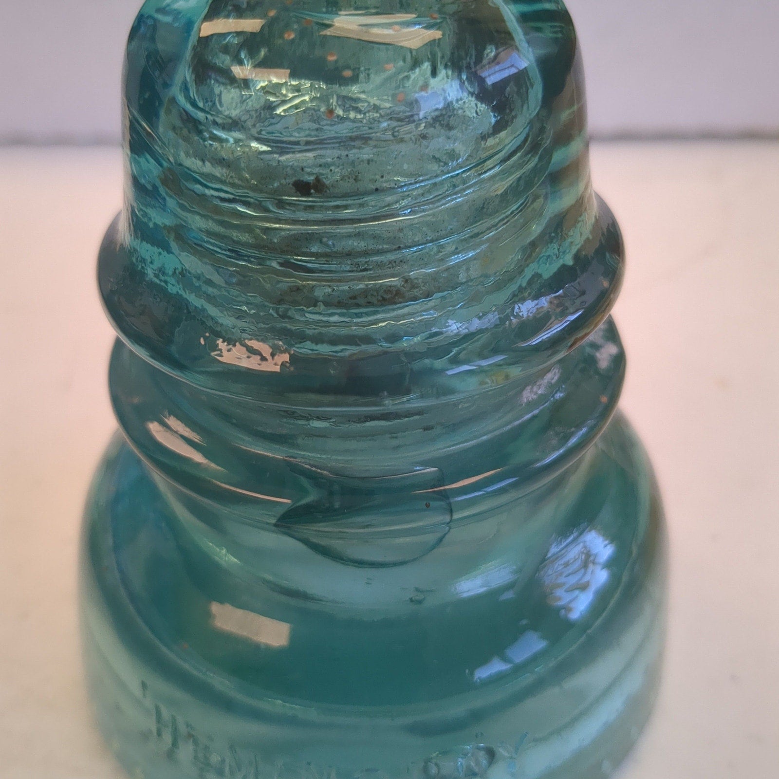 Vintage Hemingray #40 glass insulator teal h640