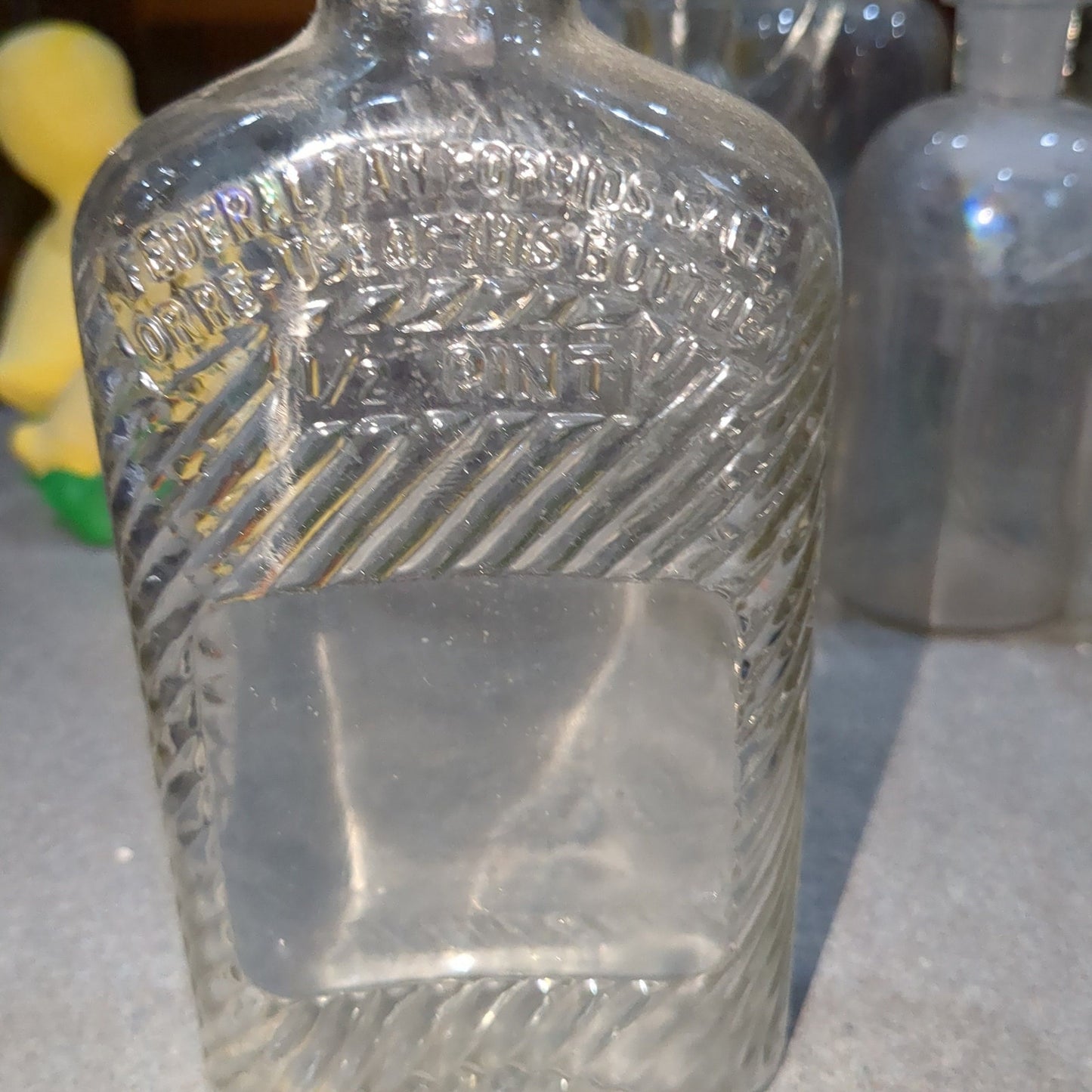 Vintage Liquor Bottle Glenmore Bourbon Clear Glass vlb2 g67