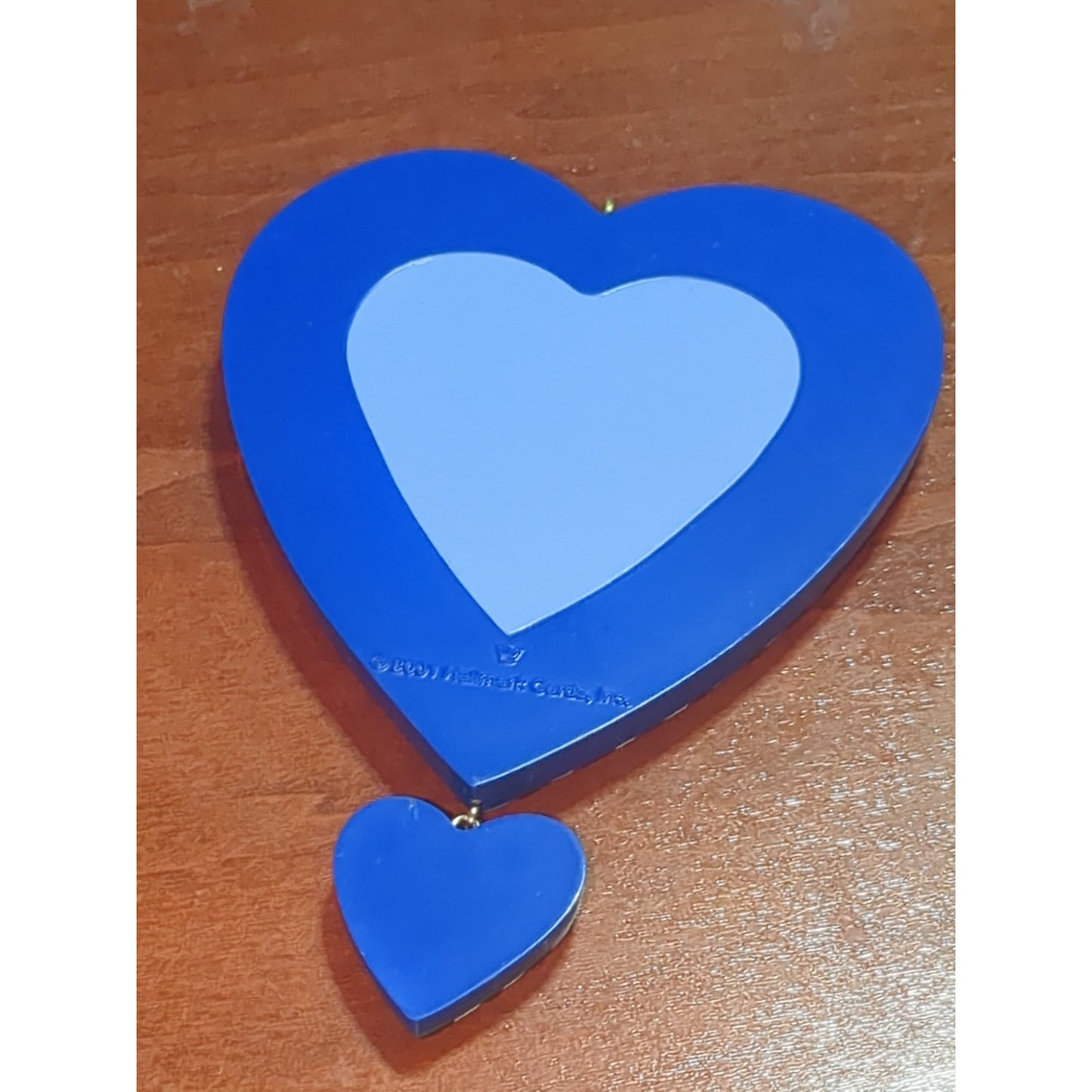 Vintage Hallmark Keepsake Ornament "SISTERS" Heart Photo Holder 2001 ho498