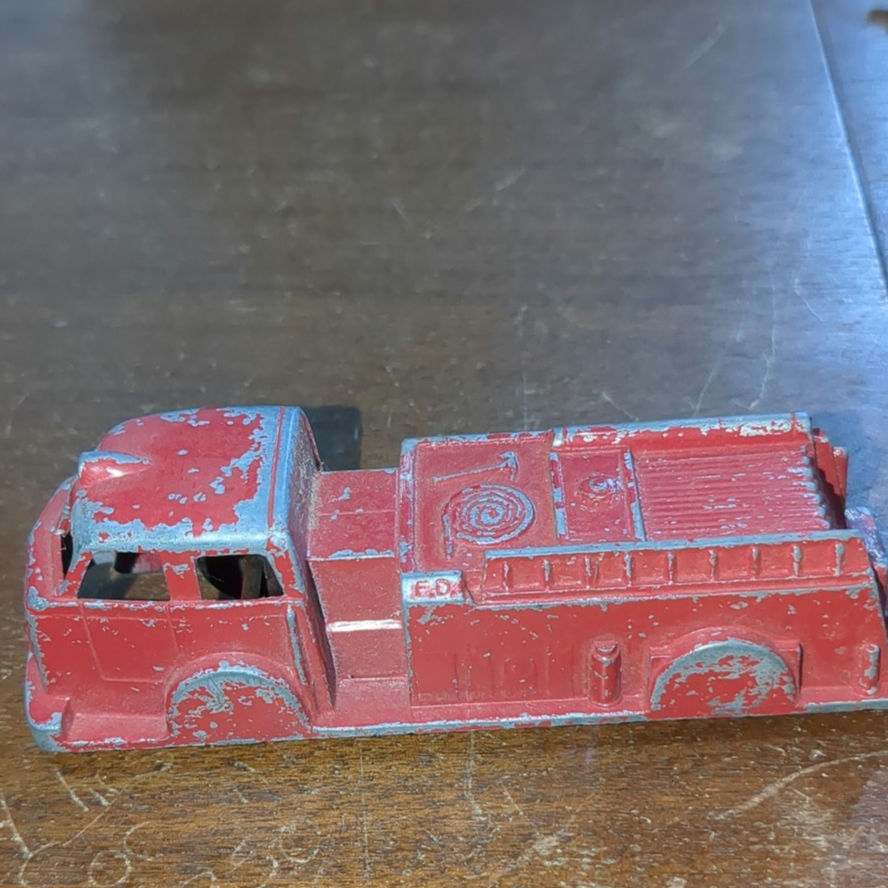 Vintage Midgetoy Firetruck Fire Engine Vehicle ft3