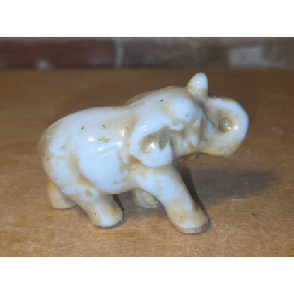 Vintage Elephant Figurine Made in Japan el9